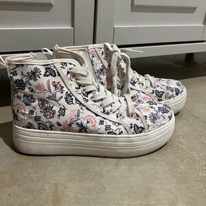 Universal Thread High Top Zip-Up Sneakers Floral